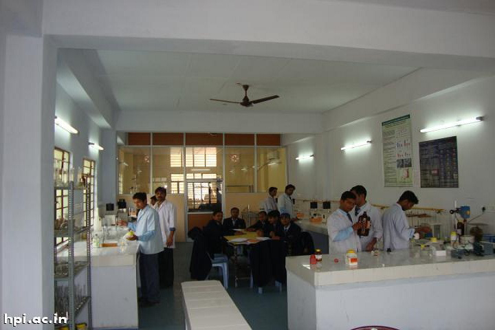 Himalayan Pharmacy Institute, Tadong Laboratory of Himalayan Pharmacy Institute Tadong